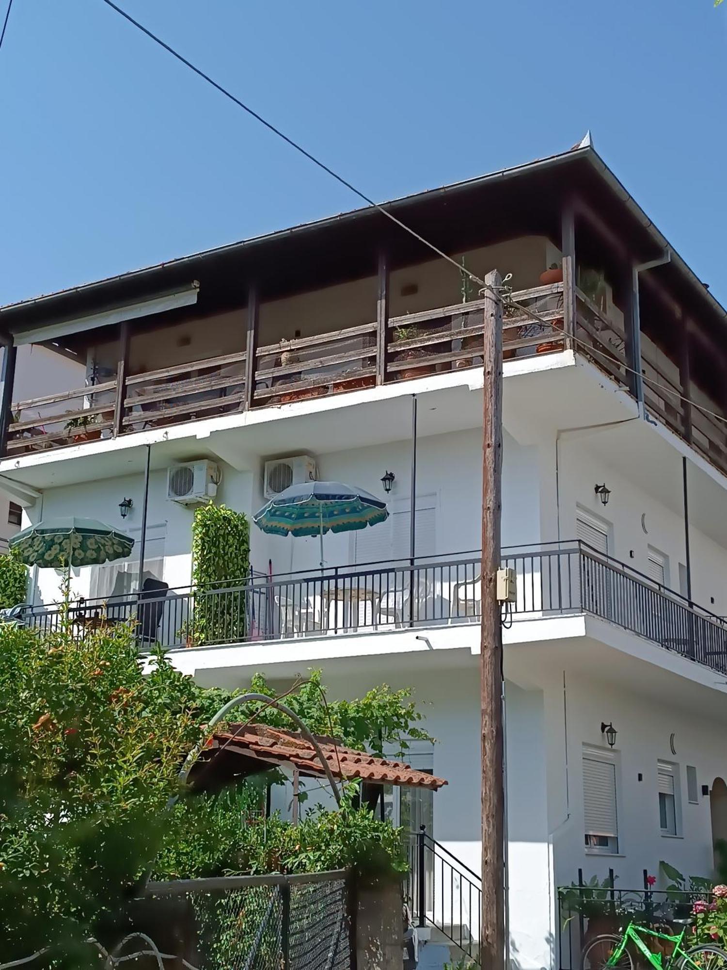 Niki Seaside *